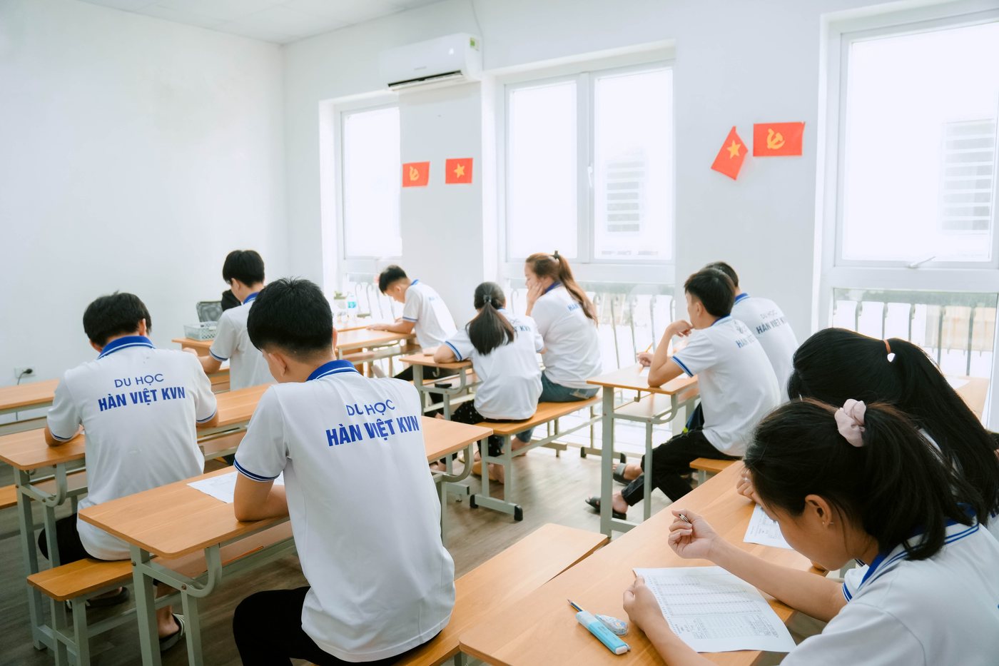 Kỳ thi thử năng lực tiếng Hàn TOPIK định kỳ cho học viên - Du học Hàn Quốc tại Bà Rịa - Vũng Tàu KVN GROUP
