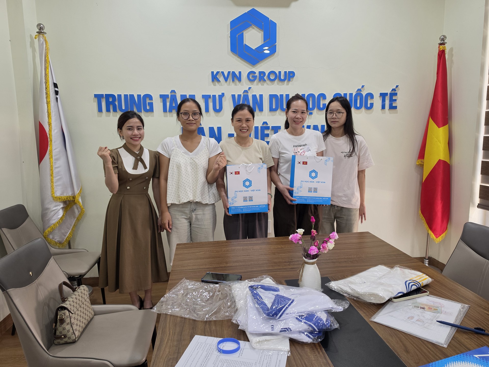 Môi trường học tập nội trú tiện nghi và năng động tại KVN GROUP