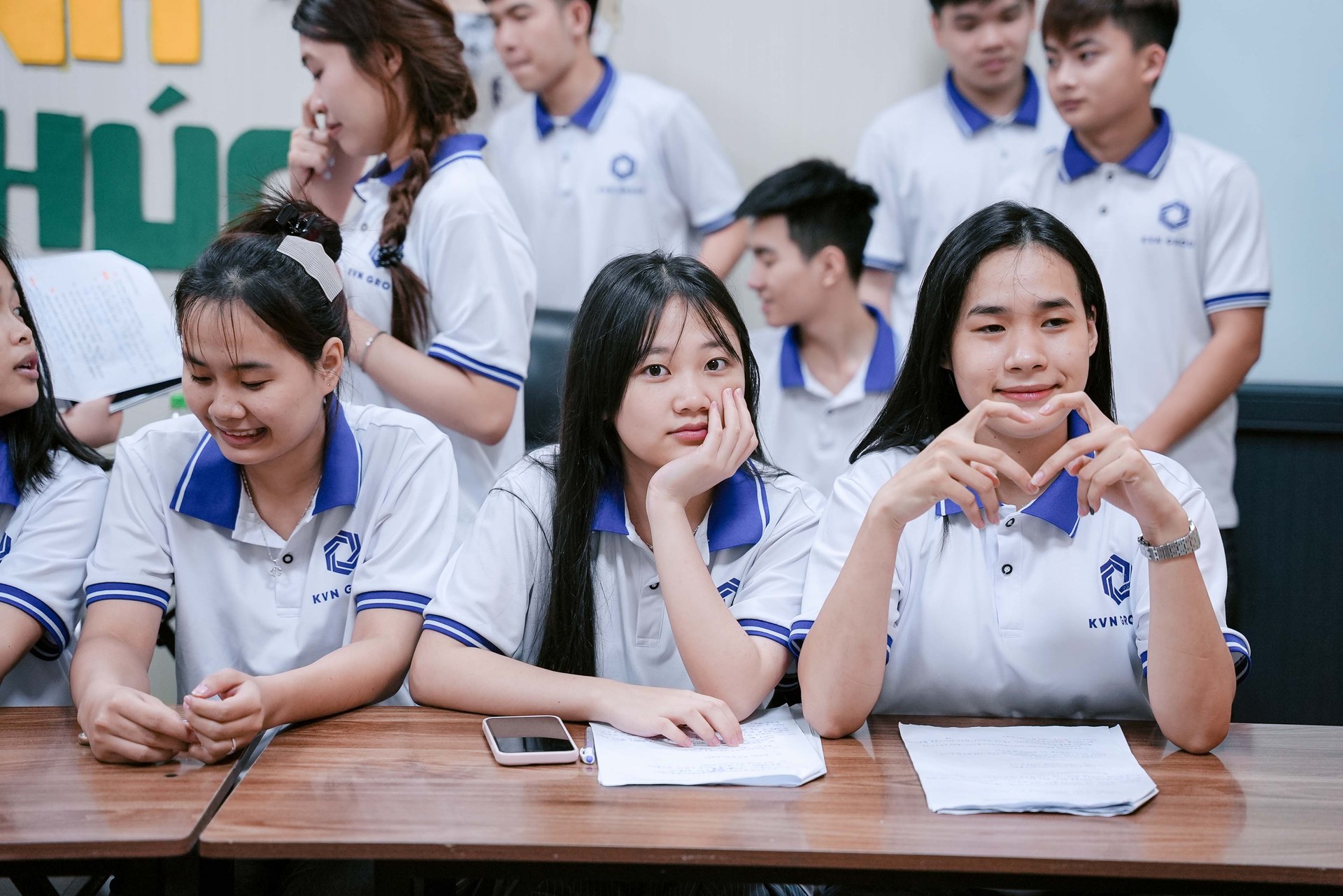Sinh viên nữ quốc tế học tập tại giảng đường Đại học Ewha