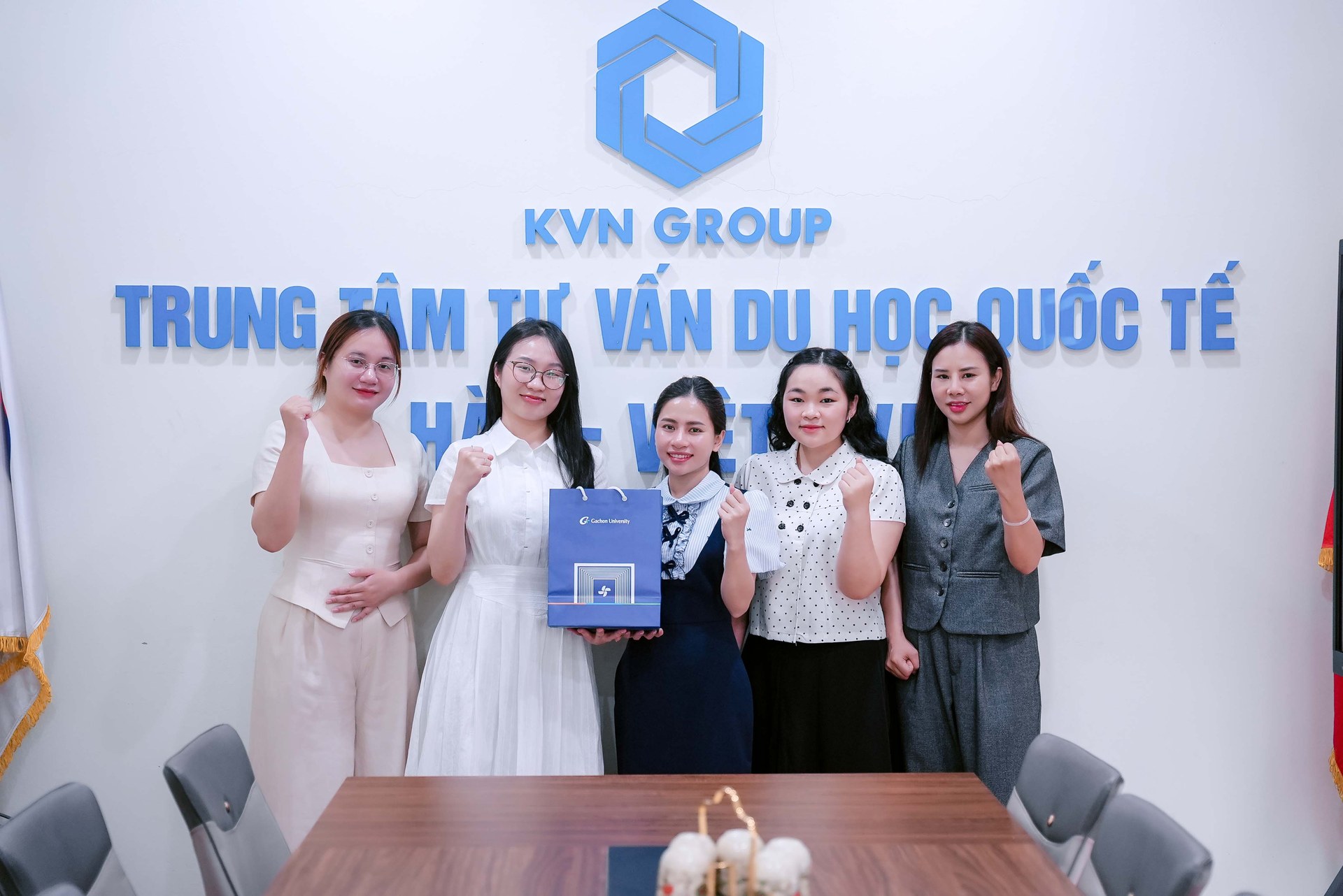 Phòng thí nghiệm kỹ thuật tự động hóa và cơ khí chính xác tại Đại học PNU